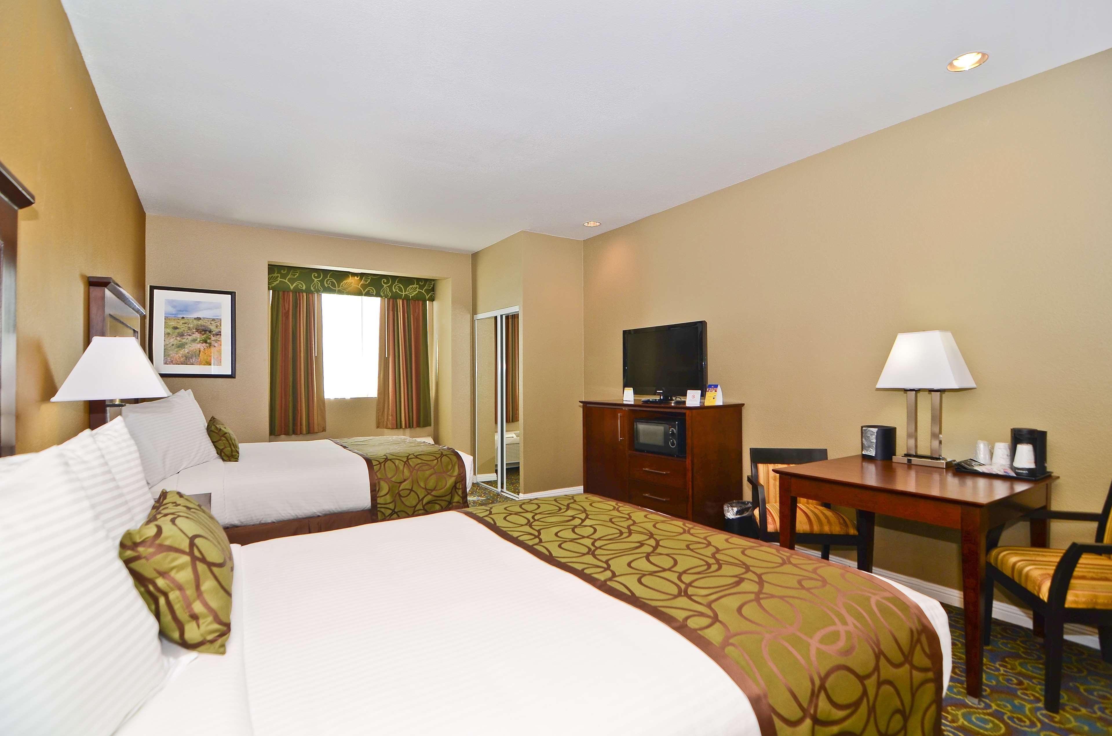 Best Western California City Inn & Suites Zewnętrze zdjęcie
