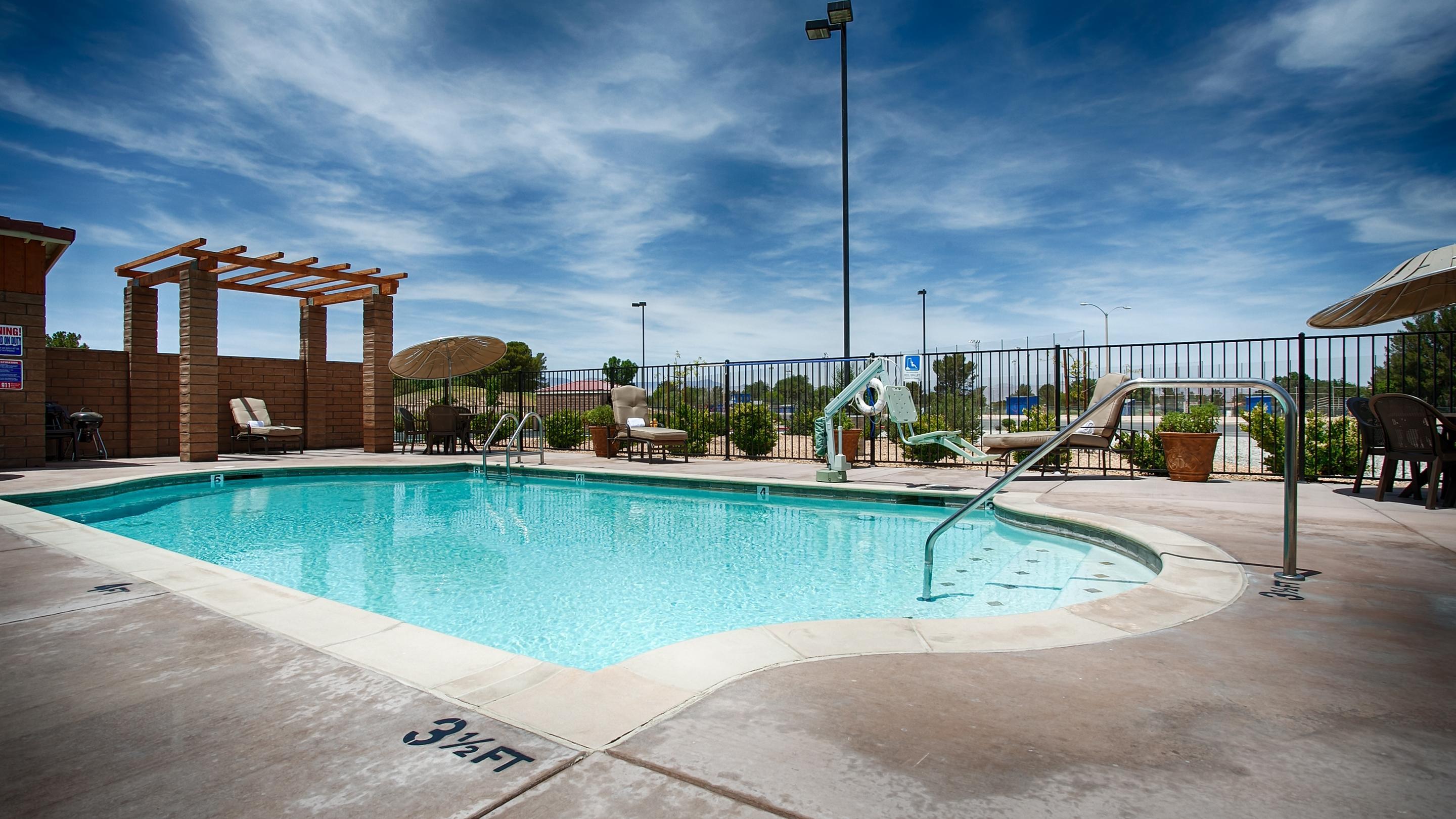 Best Western California City Inn & Suites Zewnętrze zdjęcie