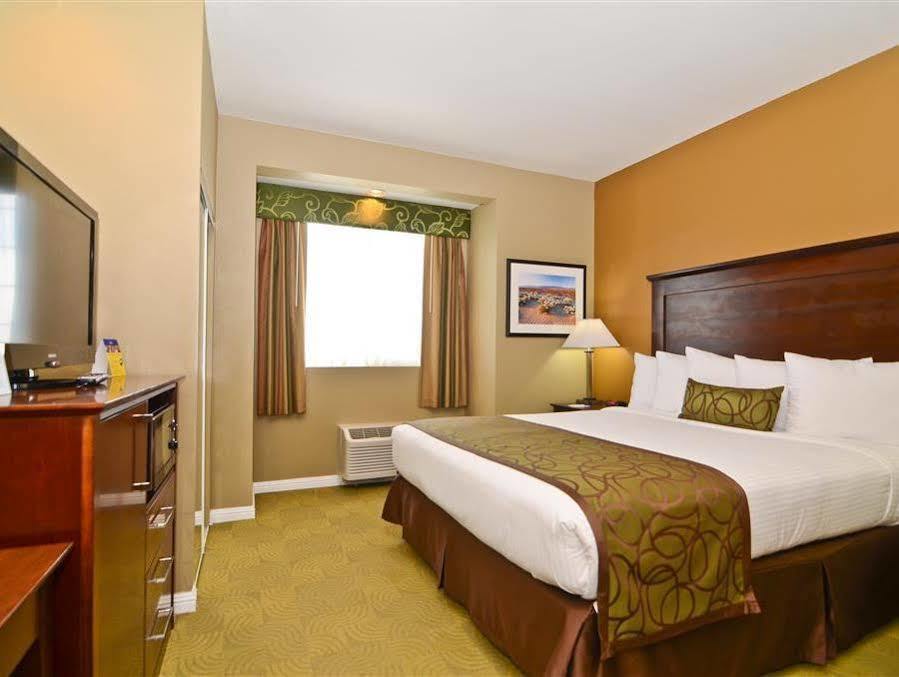 Best Western California City Inn & Suites Zewnętrze zdjęcie